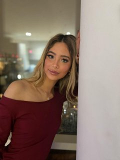 Recent photo of Pakistani Alina