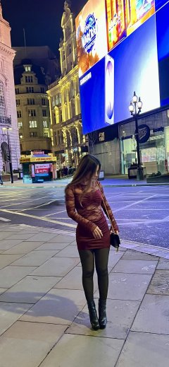 Portrait of Julia 🥂100% REAL ...