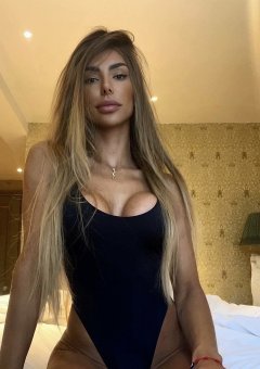 Portrait of BIANCA❤️PartyGirl ❄️