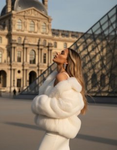 Portrait of Bia Sexy MILF🔥