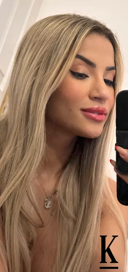 stories-slider-content