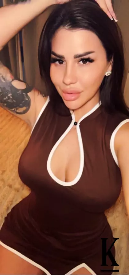 stories-slider-content