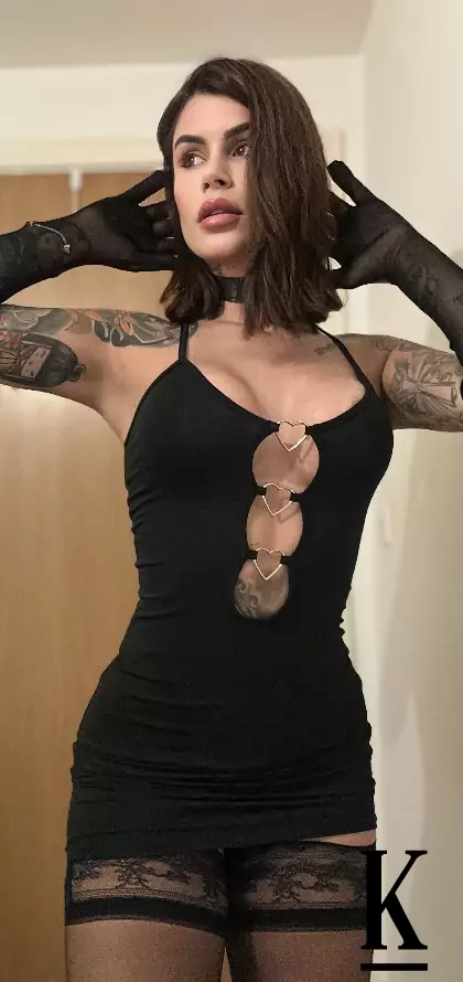 stories-slider-content