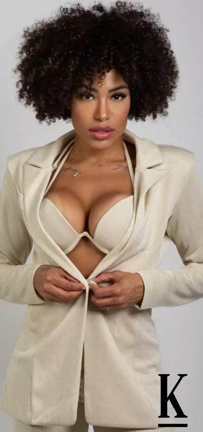 stories-slider-content