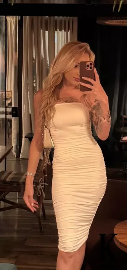 stories-slider-content