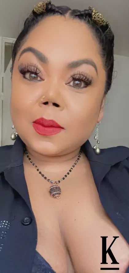 stories-slider-content