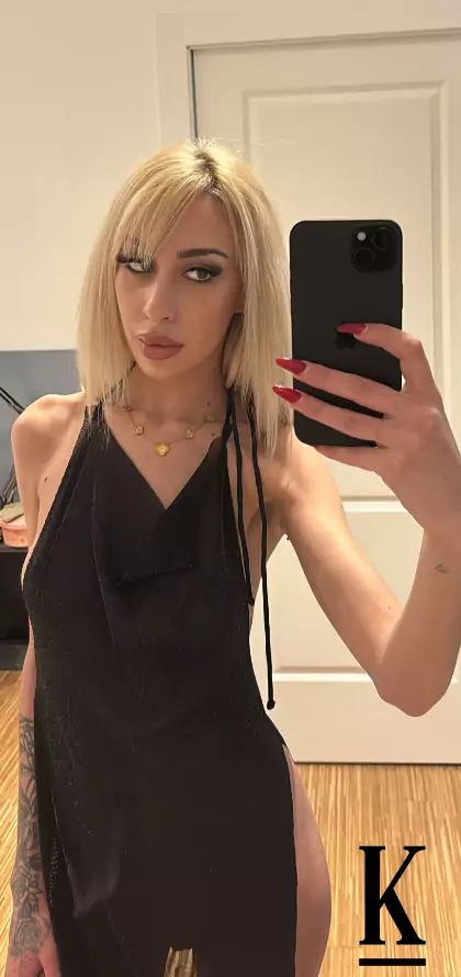 stories-slider-content