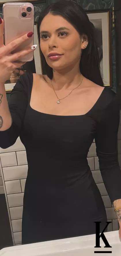 stories-slider-content