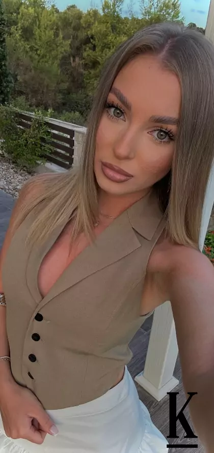 stories-slider-content