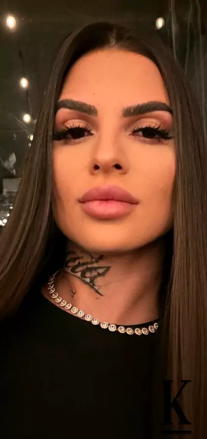 stories-slider-content