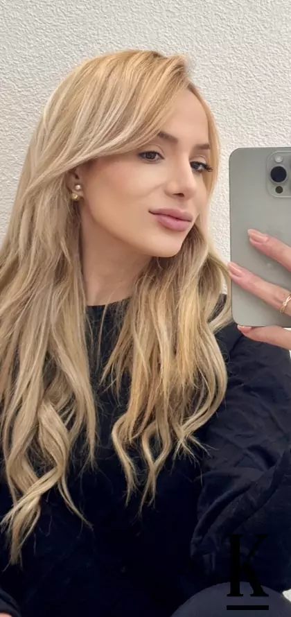 stories-slider-content