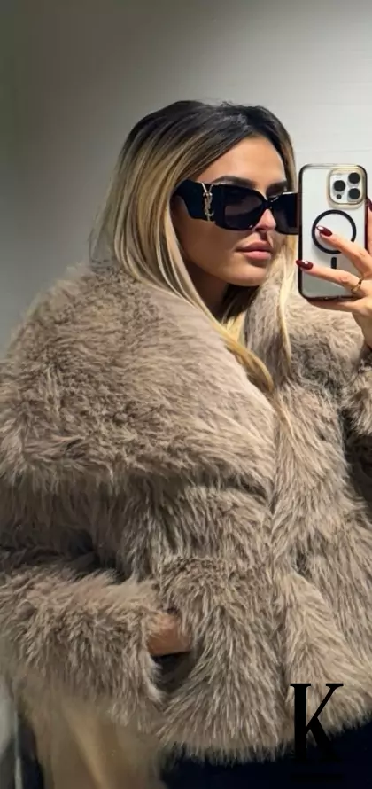 stories-slider-content