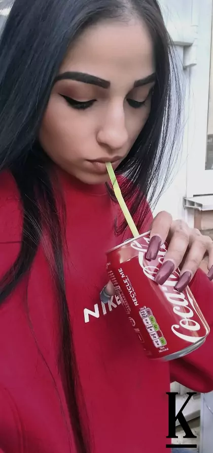 stories-slider-content