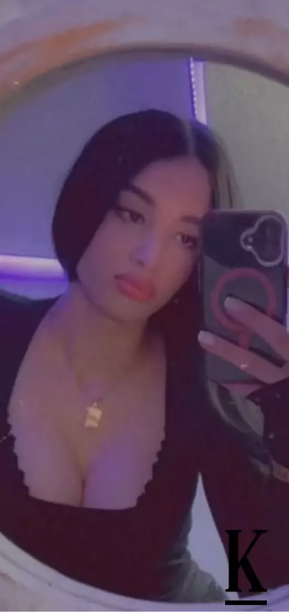 stories-slider-content