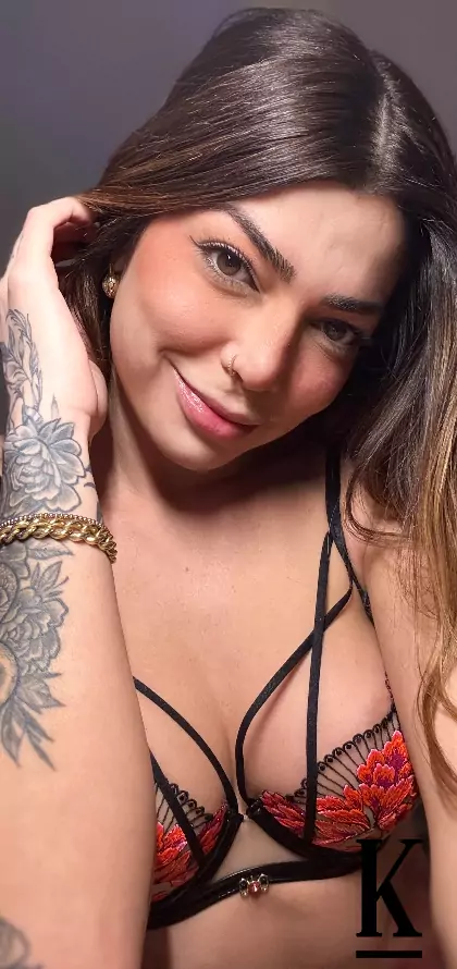 stories-slider-content