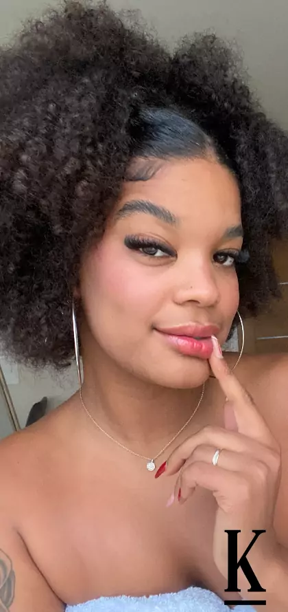 stories-slider-content