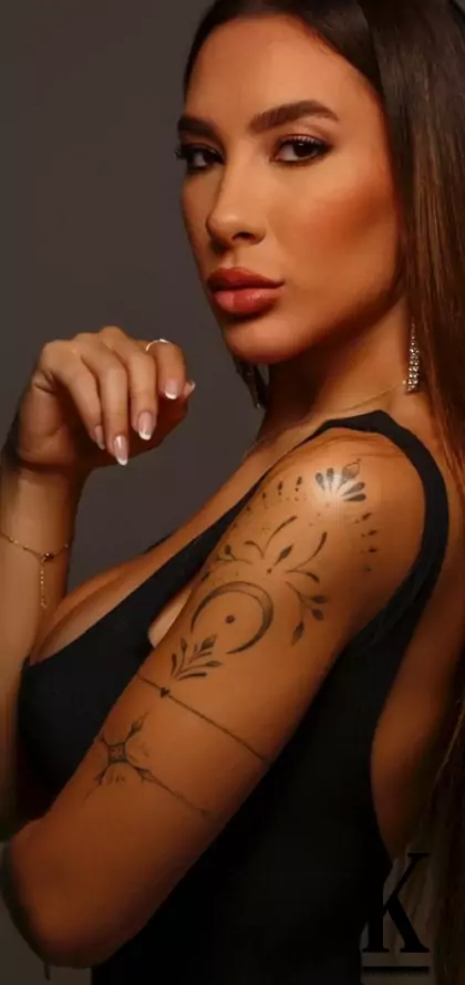 stories-slider-content