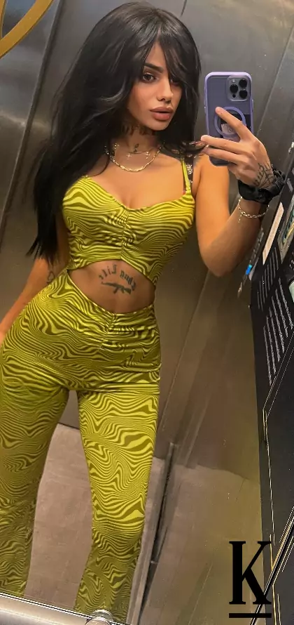 stories-slider-content