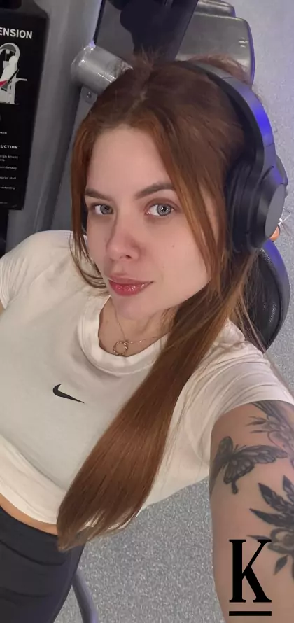 stories-slider-content