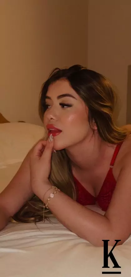 stories-slider-content