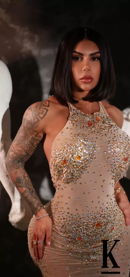 stories-slider-content