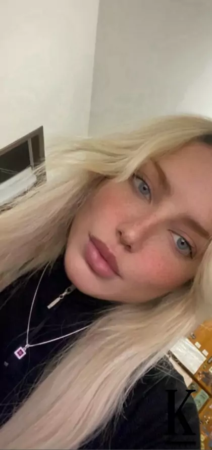 stories-slider-content