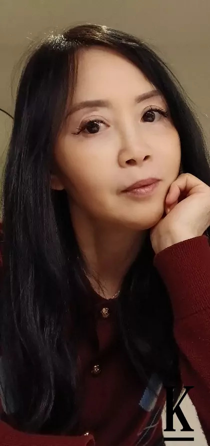 stories-slider-content