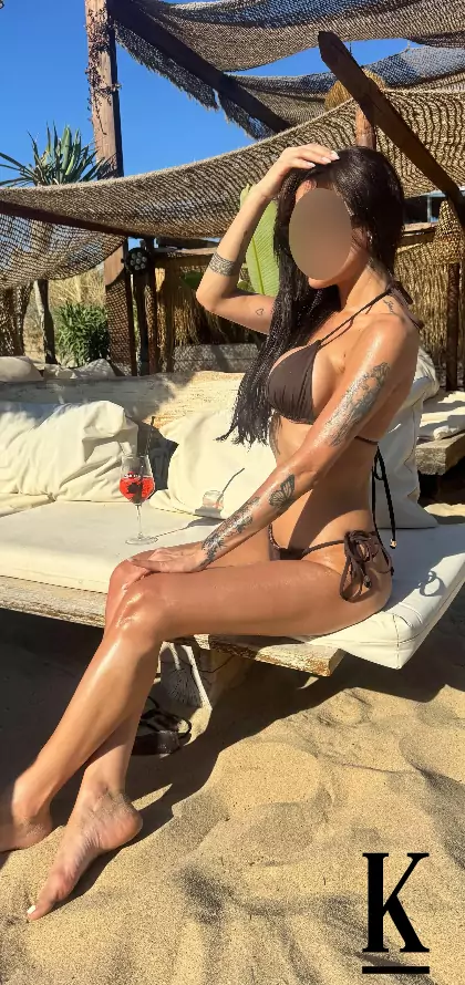 stories-slider-content