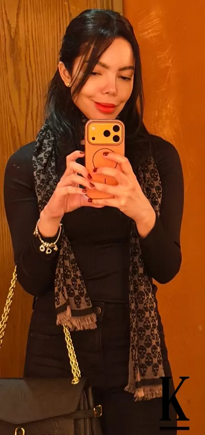 stories-slider-content