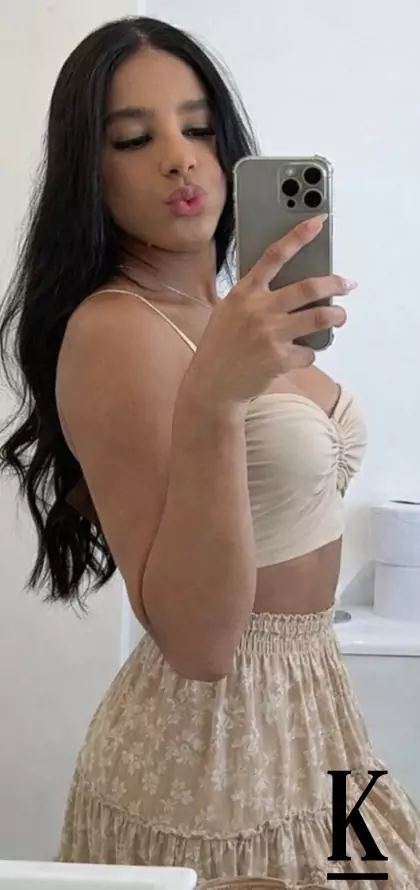 stories-slider-content