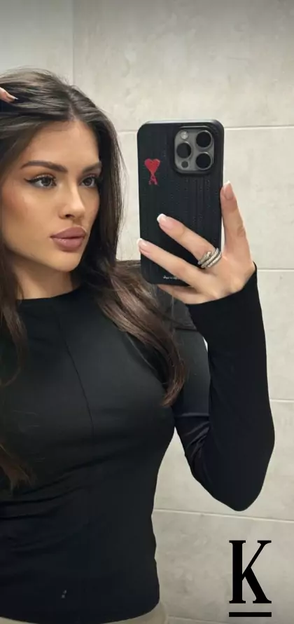 stories-slider-content