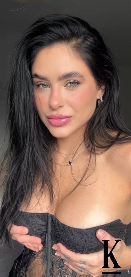 stories-slider-content