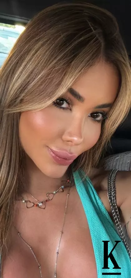 stories-slider-content