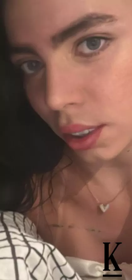 stories-slider-content