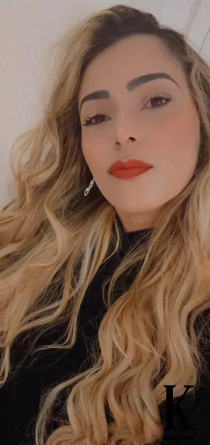 stories-slider-content