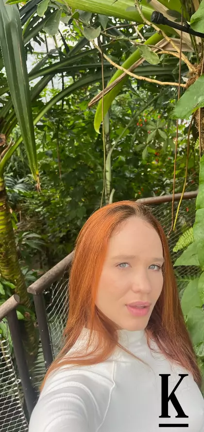 stories-slider-content