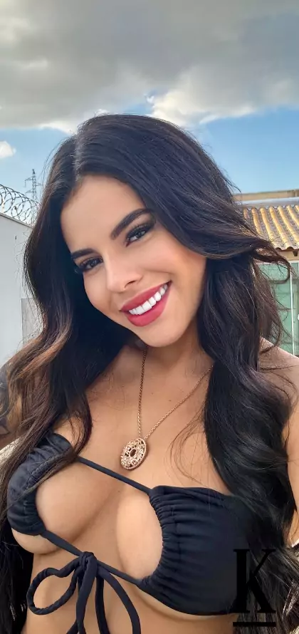 stories-slider-content