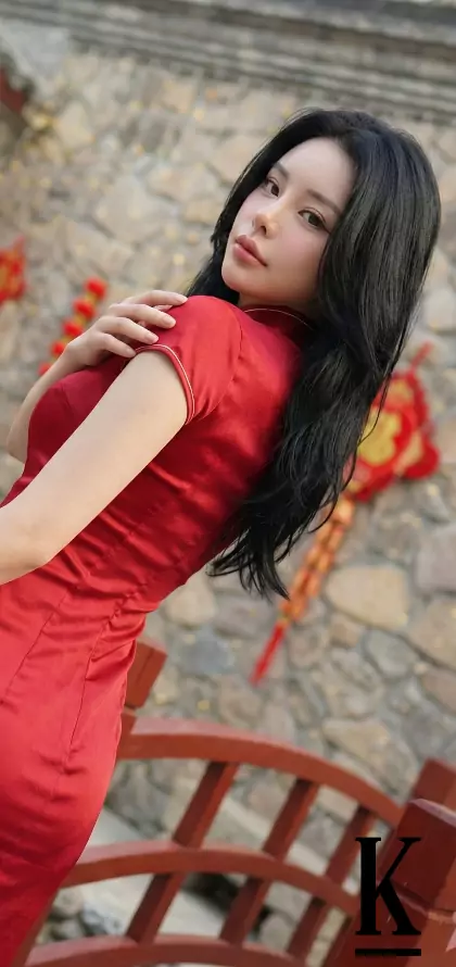 stories-slider-content