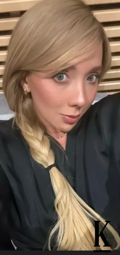 stories-slider-content