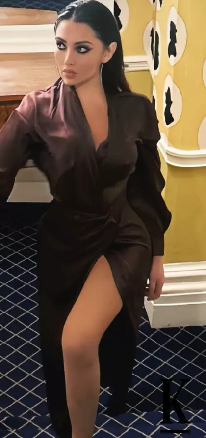 stories-slider-content