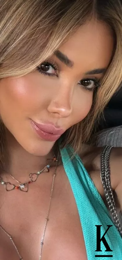 stories-slider-content