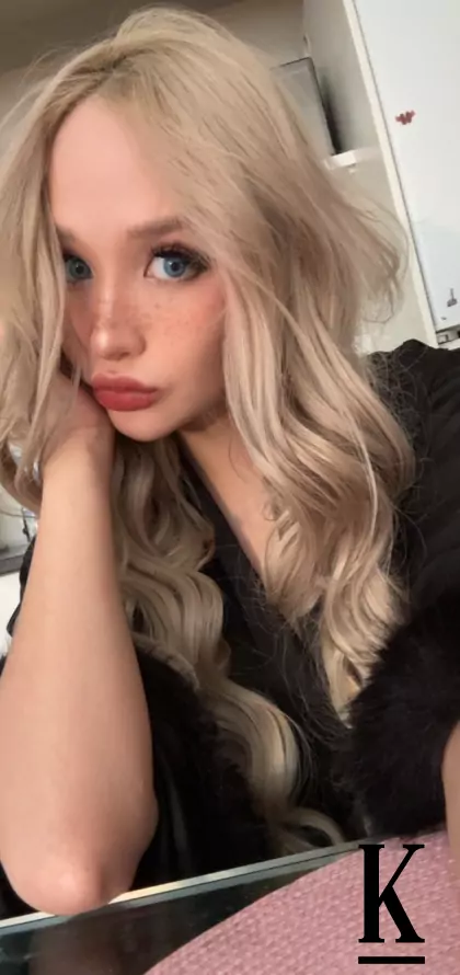 stories-slider-content