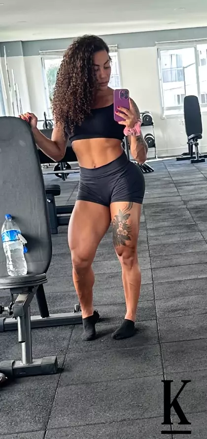 stories-slider-content