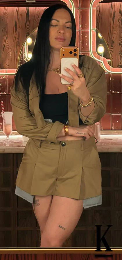 stories-slider-content