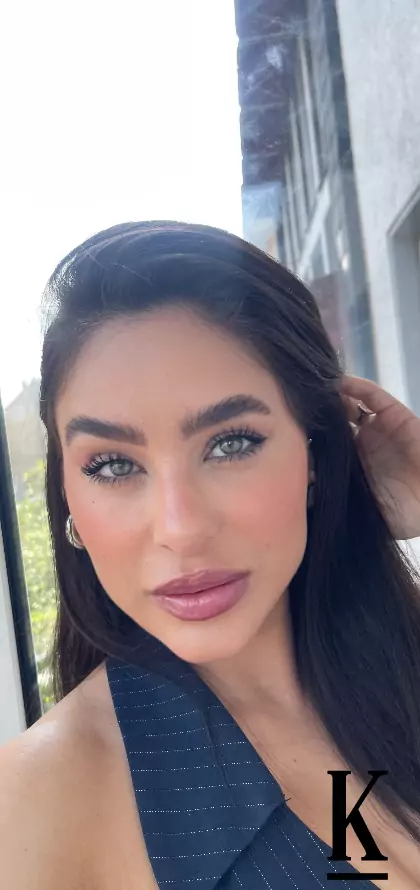 stories-slider-content