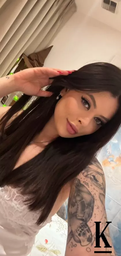 stories-slider-content