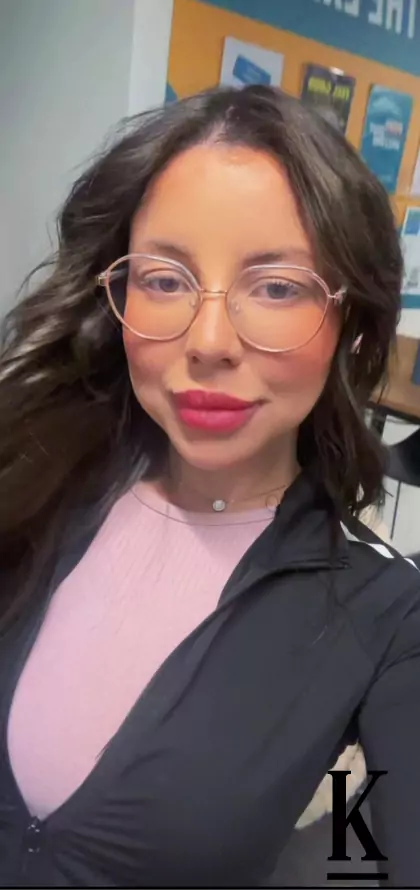 stories-slider-content