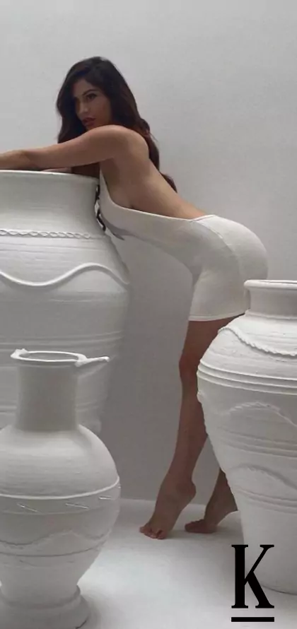 stories-slider-content