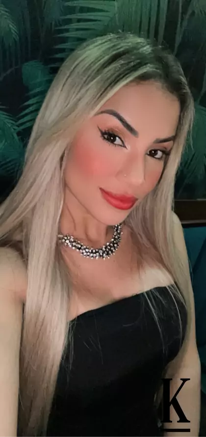 stories-slider-content