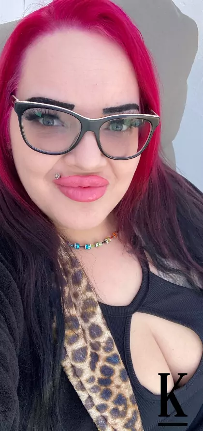 stories-slider-content